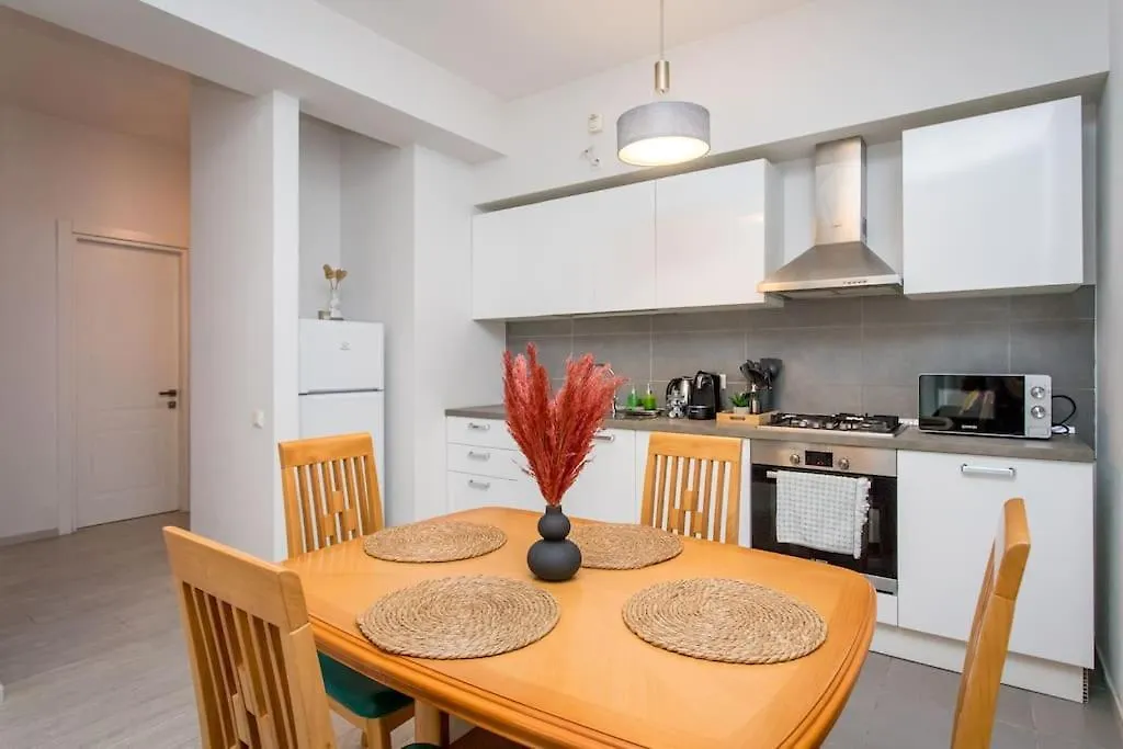 Gg Home - 1 Bedroom Apartment On 11Th Floor On Kazbegi Avenue In Saburtalo 第比利斯 0*,